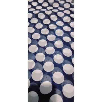 kain sifon kiloan polkadot biru