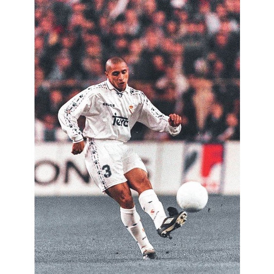 POSTER BOLA ROBERTO CARLOS (BISA CUSTOM GAMBAR)