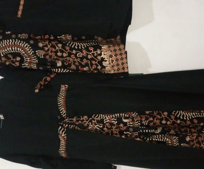 Terbaru Gamis Remaja Couple Pasangan Batik Baloteli Dress Wanita Couple Mewah Motif Batik Premium
