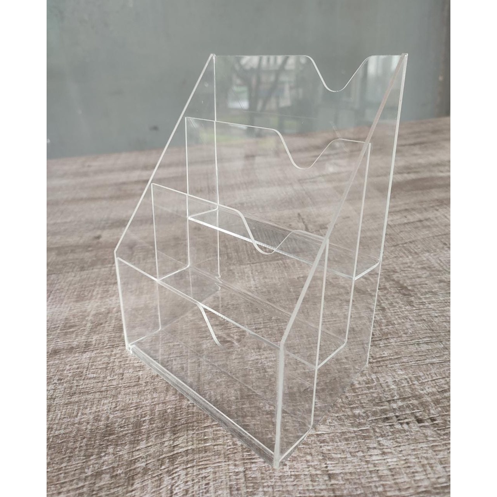 

TEMPAT BROSUR AKRILIK A5 3 SUSUN (AKRILIK 3MM)