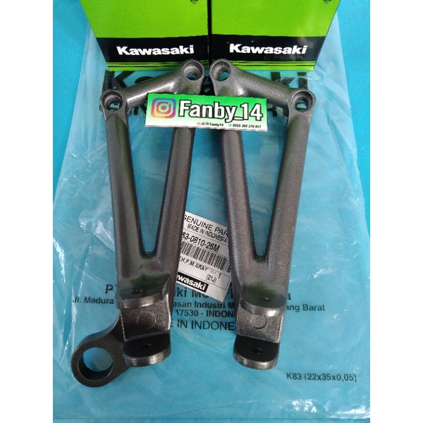 Stay Dudukan Step FootStep Belakang Ninja RR New Original Kawasaki Sepasang
