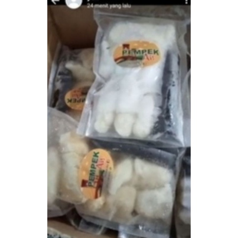 

pempek kecil campur