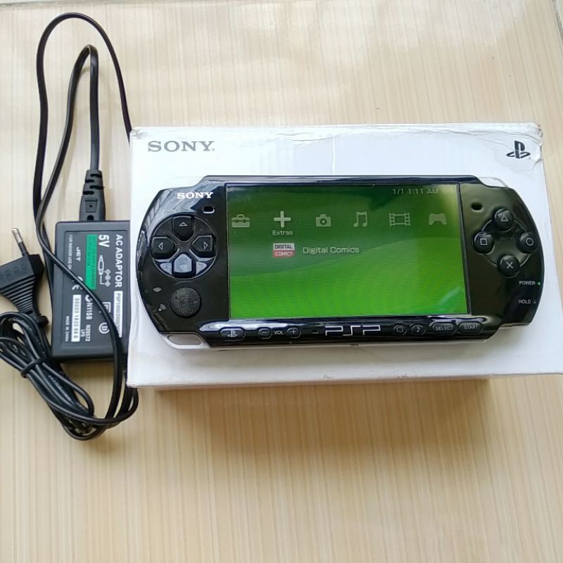 Mainan Console Playstation Portable / Konsol PSP 3006 Fullset Bekas