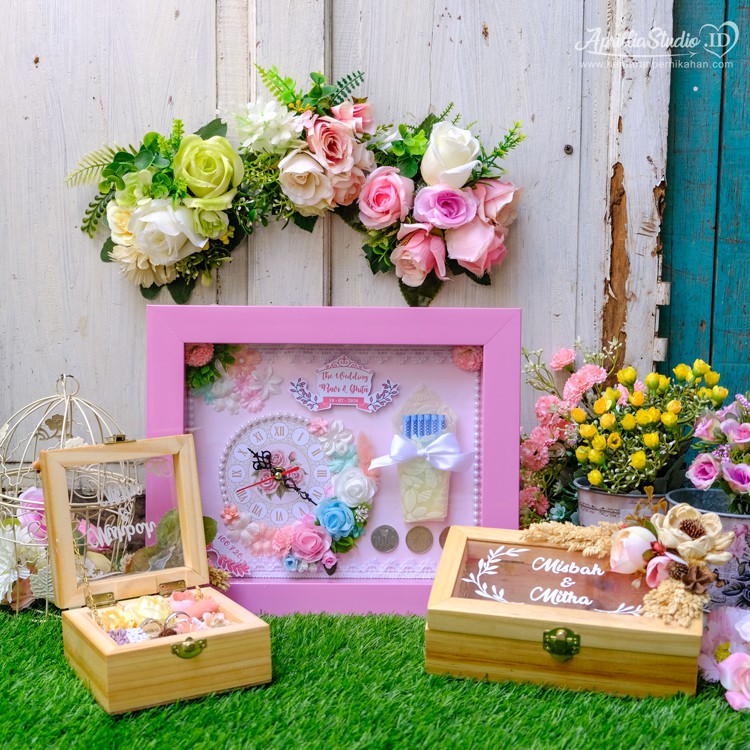 MAHAR PERNIKAHAN BINGKAI UANG SHABBY PINK