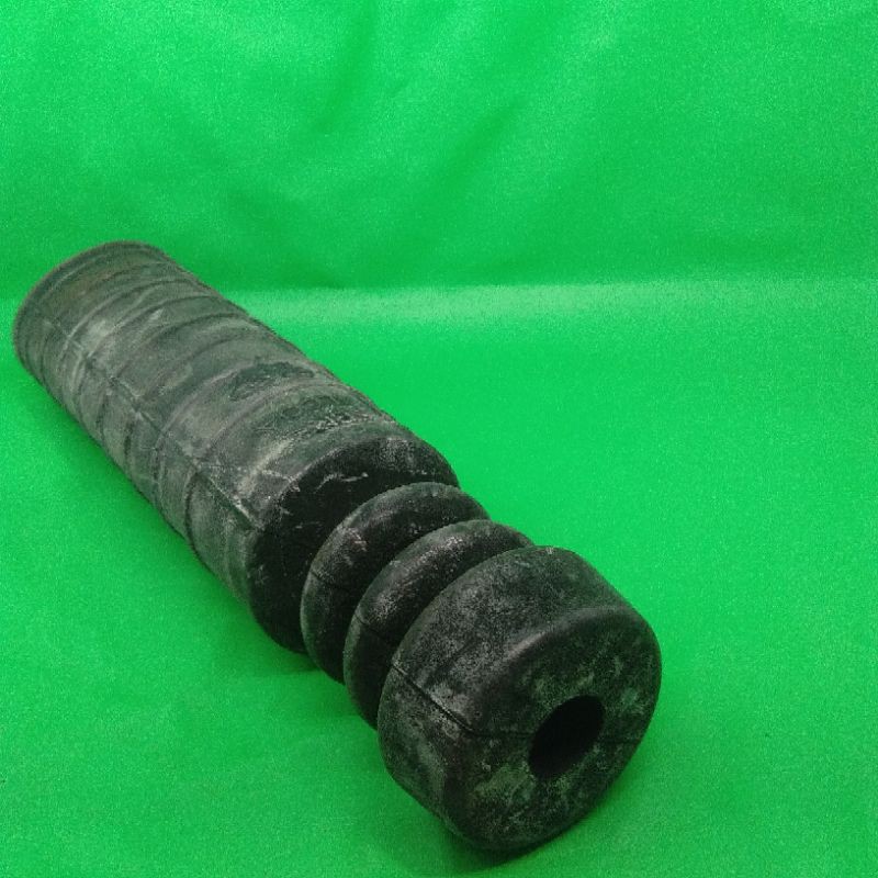 BOOT SHOCK BREAKER BELAKANG MARCH/DATSUN GO