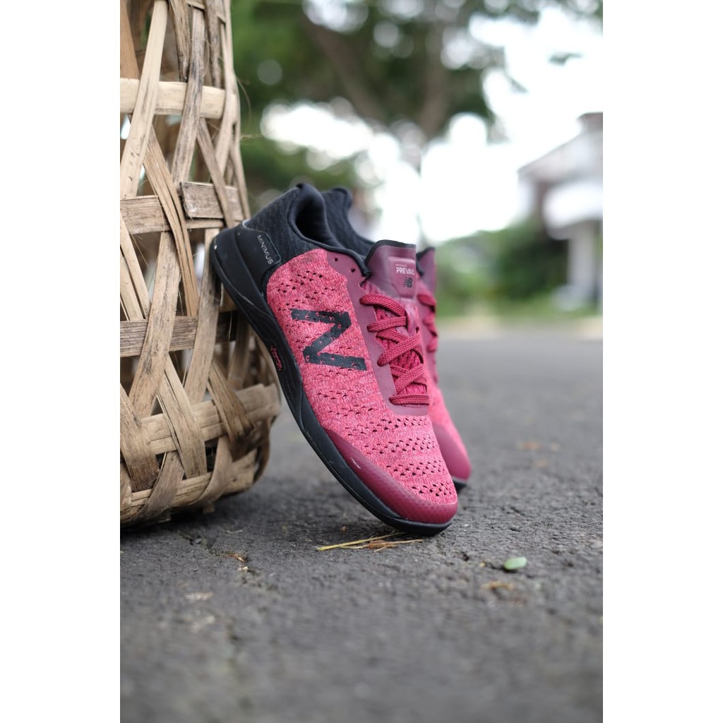 Sepatu Original New Balance Minimus Prevail Red Black
