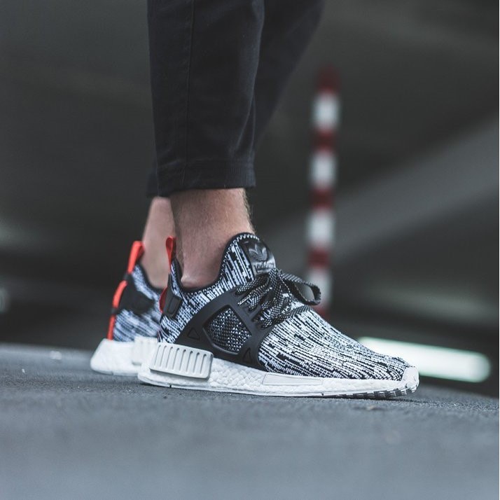 Sepatu Basket KuliahSepatu Adidas NMD XR1 Premium Original / XR 1 / Glitch Camo