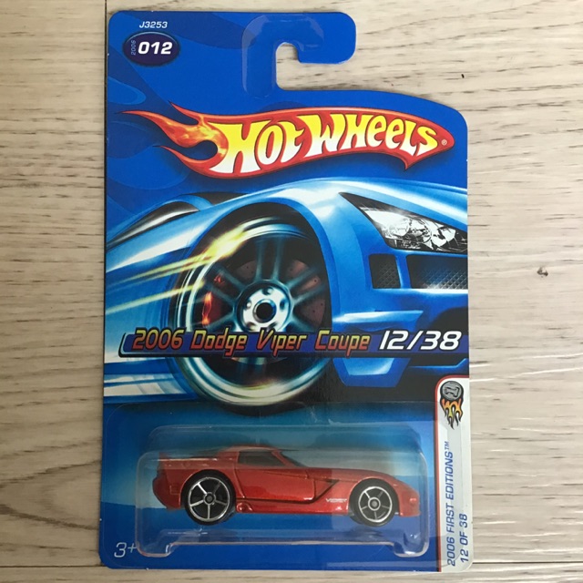 Hotwheels 1/64 2006 Dodge Viper Coupe