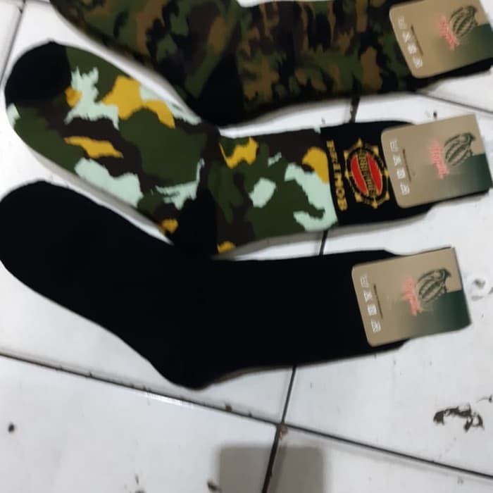 Kaos Kaki Loreng
