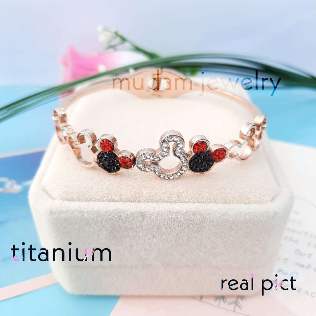 Gelang Bangle Titanium Karakter Mickey And Minnie Warna Rose Gold, Gold dan Silver