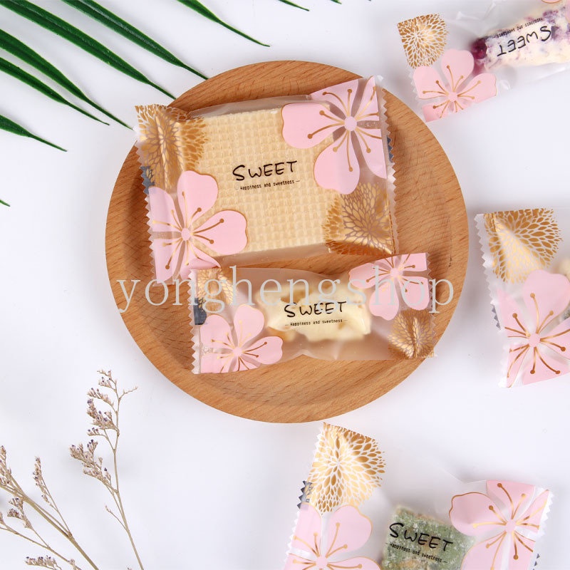 100 / 200pcs Kantong Plastik Kemasan Permen / Biskuit / Kue Kering Handmade DIY Motif Bunga Sakura Untuk Pesta