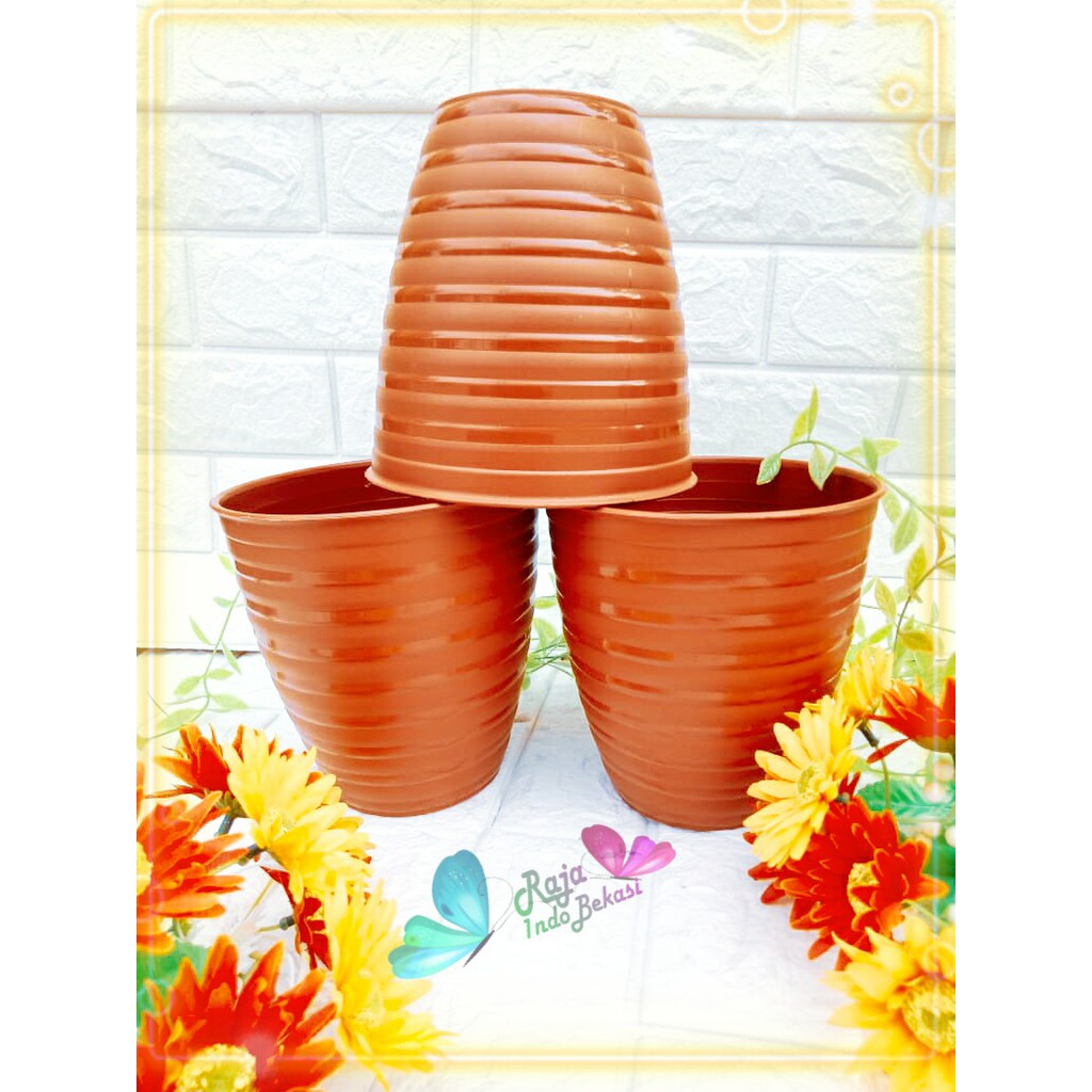 Pot Madu Pirus 15 Cm Merah Bata Motif Pot Tawon Pirus Plastik 15 Cm Pot Bunga