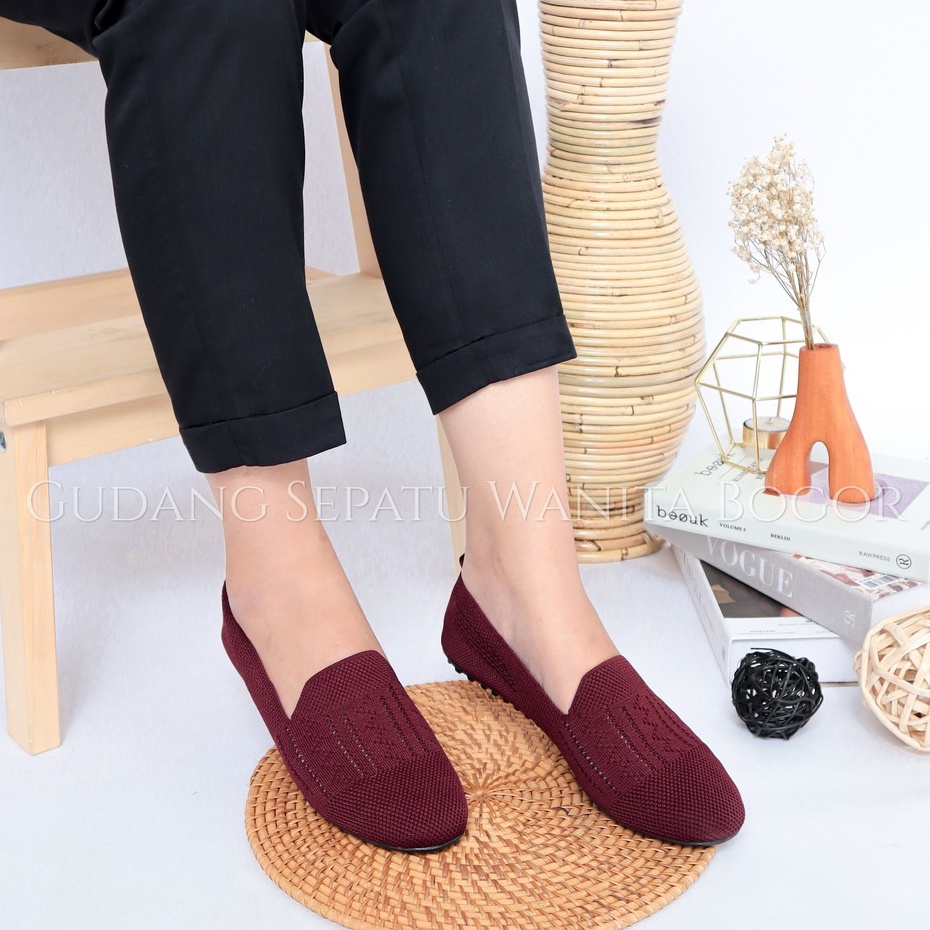 Gratica Sepatu Wanita Flatshoes Rajut PS 10