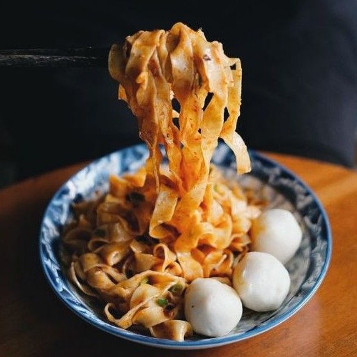 

SINGAPORE FISH BALL NOODLE ( MIE FROZEN ) | FROZEN FOOD | BOWL LEH