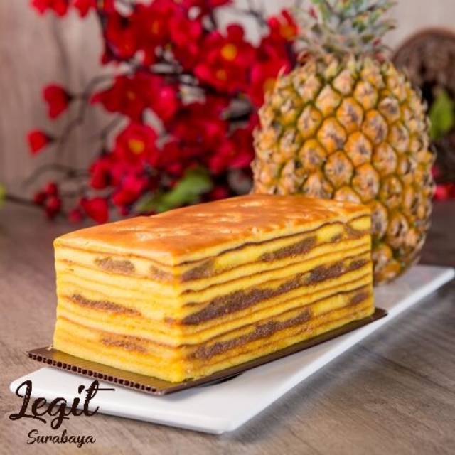

Laritta Legit Surabaya Lapis Legit Nastar Queen 7,5Cm X 15Cm
