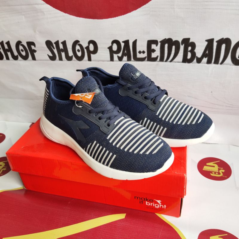 Sepatu running Diadora Original cuci gudang