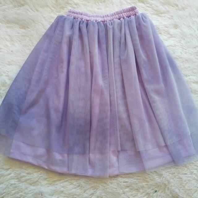 Skirt ungu muda