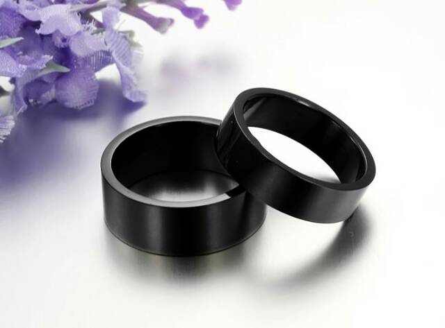Cincin couple tunangan hitam titanium asli perhiasan anti pudar
