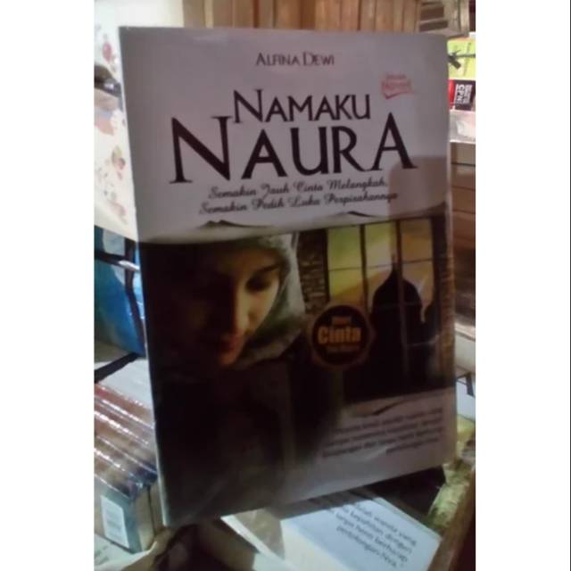 Buku Namaku Naura