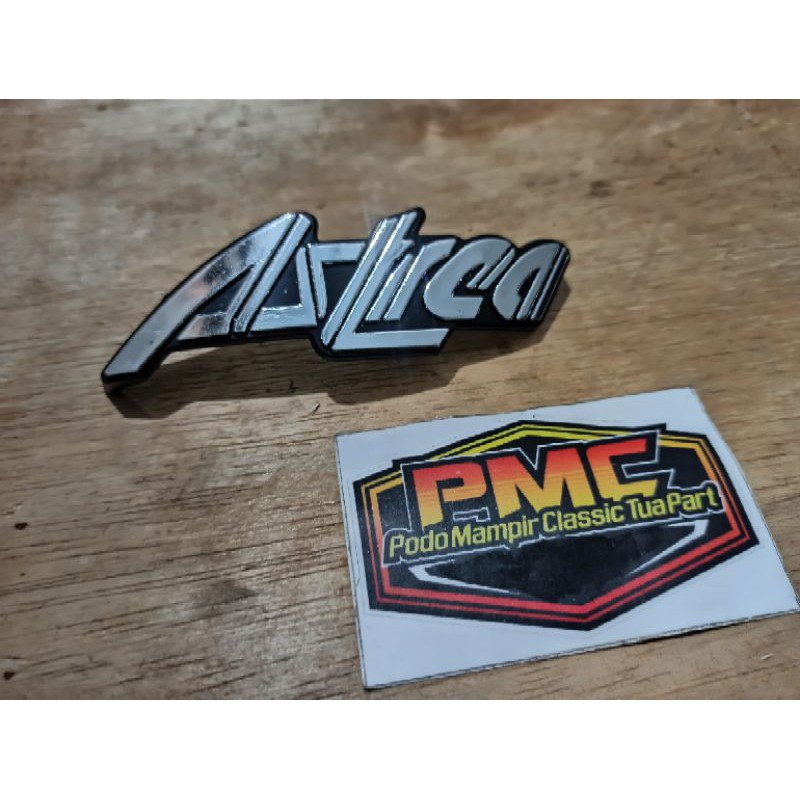 Jual Emblem Emblim Panel Dada Dasi Honda Astrea Grand Shopee Indonesia