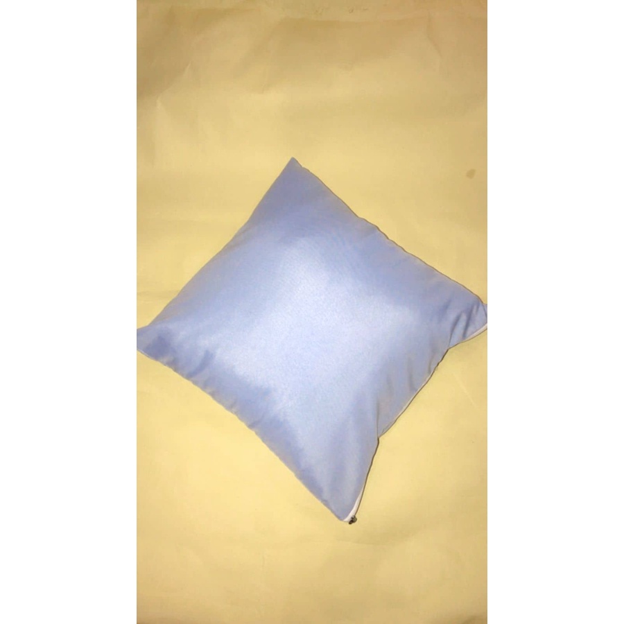 Sarung bantal sofa ,40x40 polos. Material katun. Halus dan adem