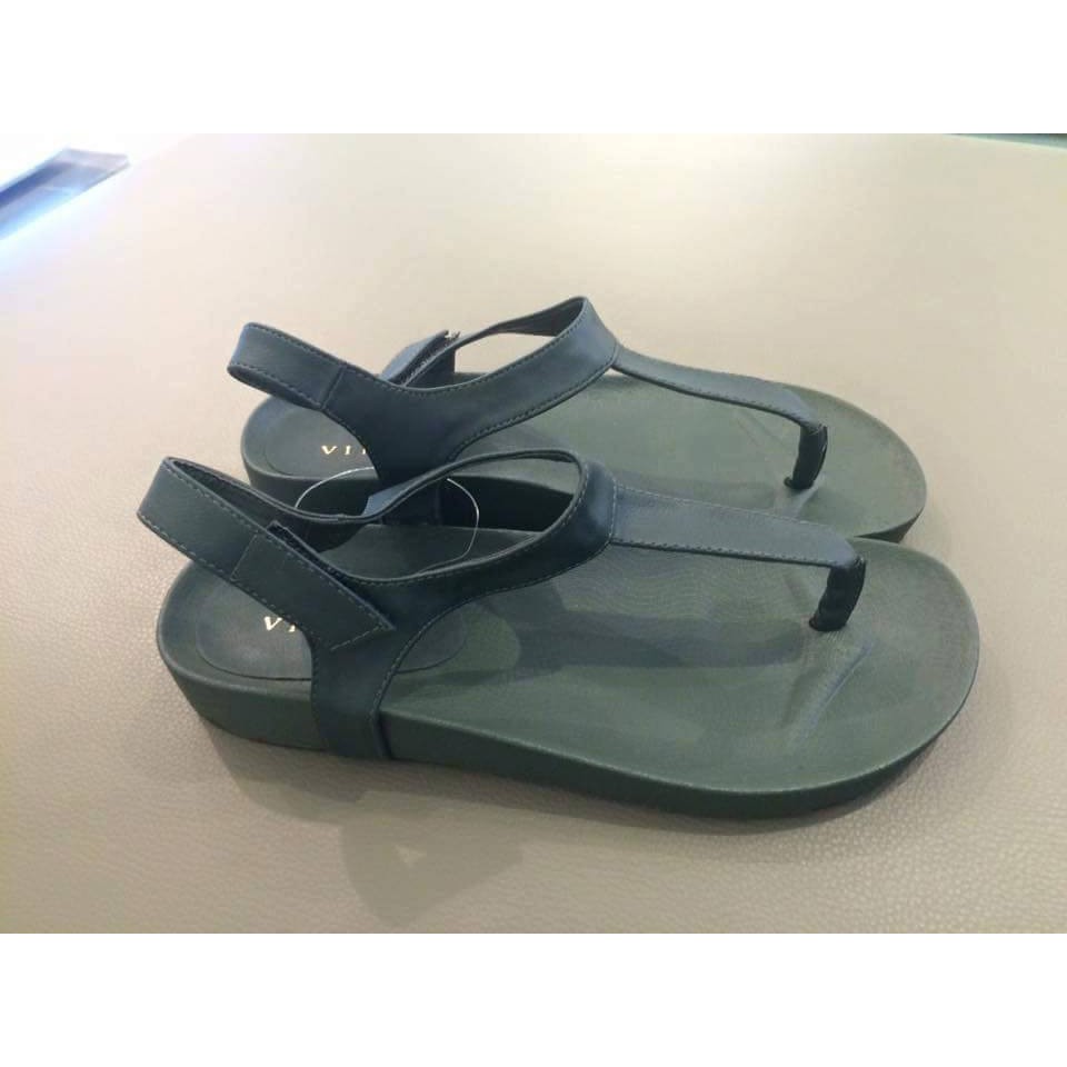 Sandal wanita t strap vincci