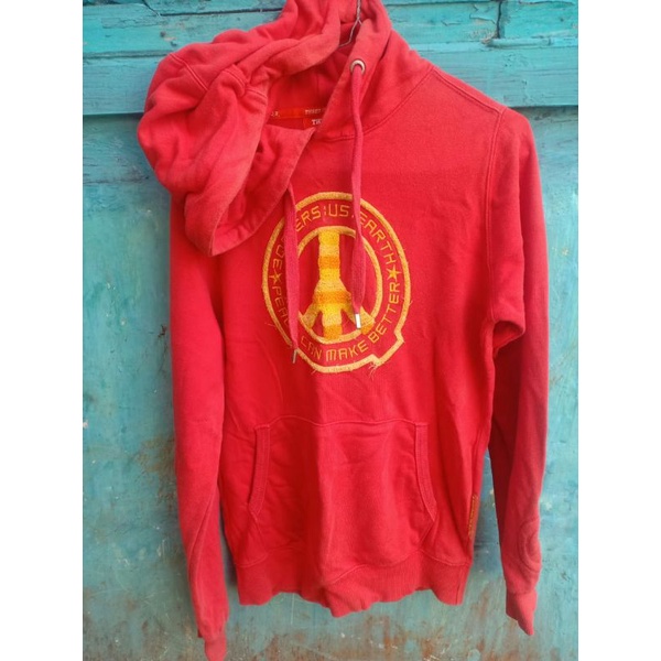 Hoodie Preloved THREE Q.R ORI Pria Wanita Size Kecil XS untuk anak bisa