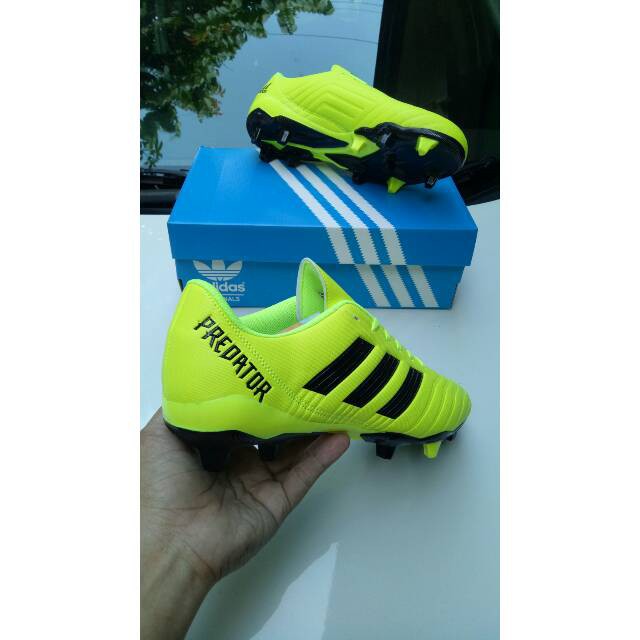 sepatu sepakbola adidas predator komponen ori