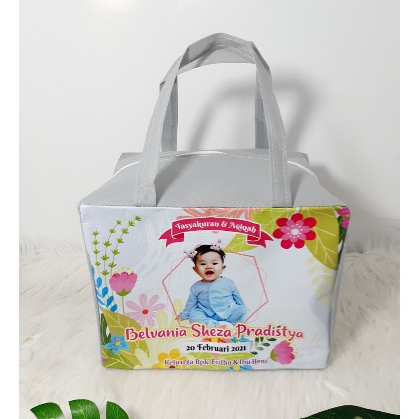 

Tas Aqiqah Resleting Muat Box Nasi 20x20