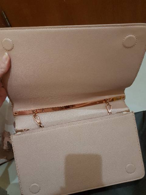 CHARLES &amp; KEITH ORI STORE CLUTCH ROSEGOLD
