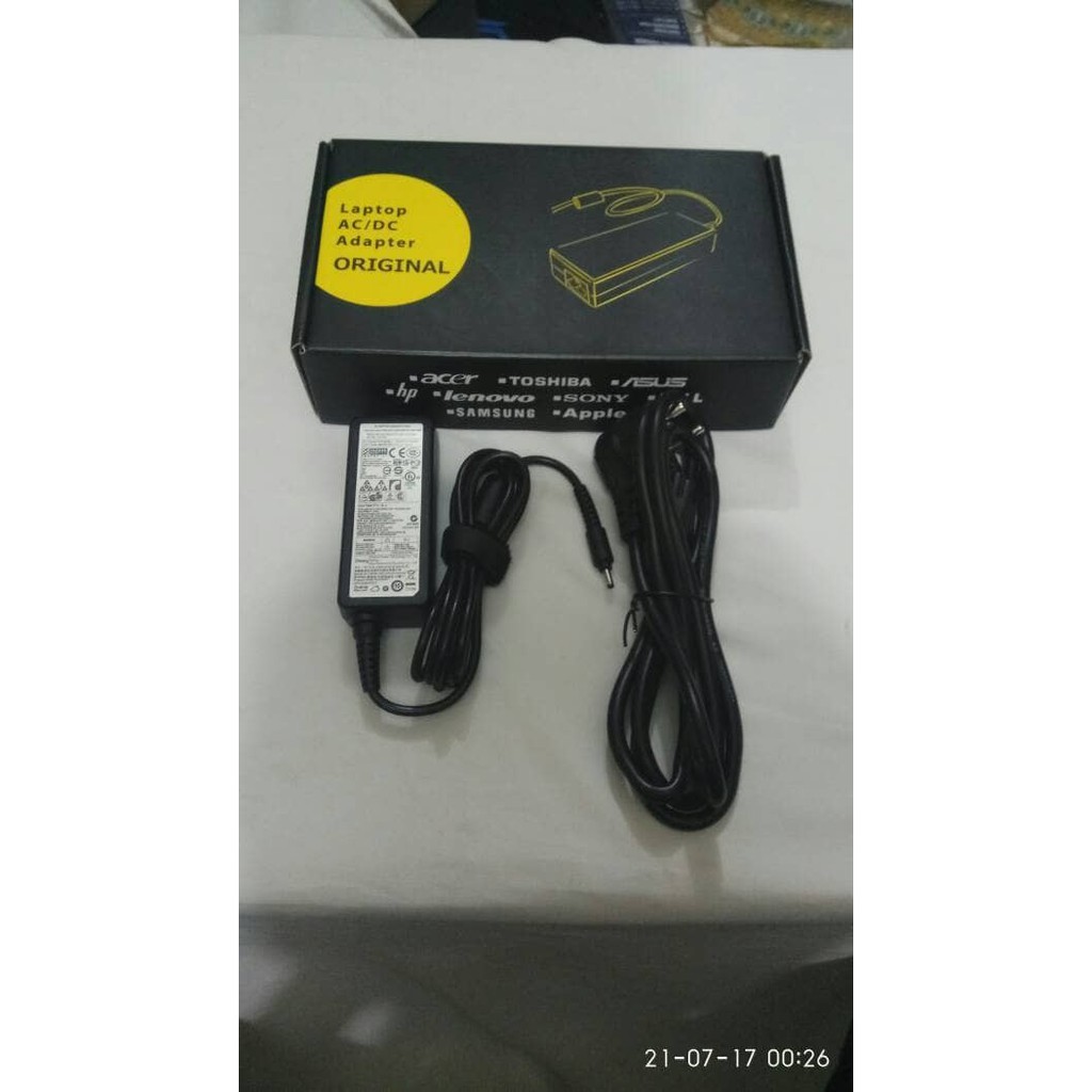 ORIGINAL adaptor charger samsung 19v-2.1A plug kecil small plug