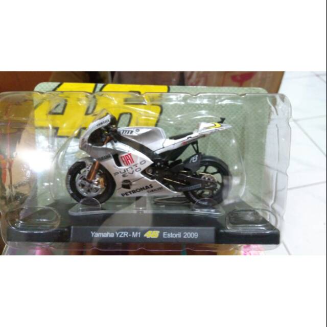 Diecast motor leo models rossi 46 motogp yamaha YRZ M1 estoril 2009 1:18 rare