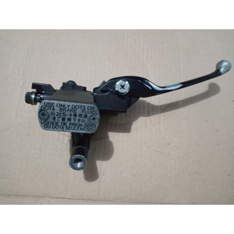 master depan tabung oli rem vario 125- 150 led new