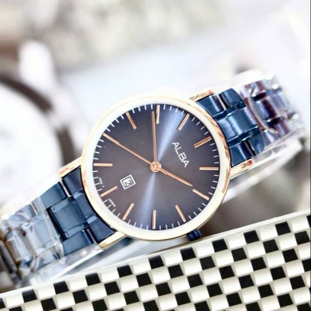 Jam Alba Cewek Rantai