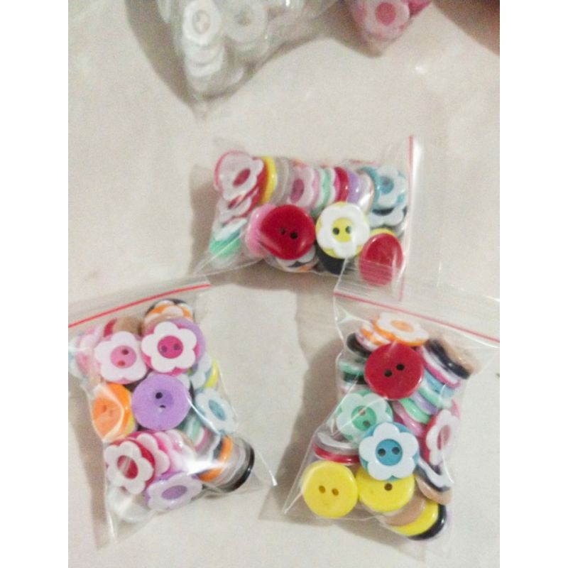 Kancing sakura diameter 15 mm - kancing baju tidur isi 50 pcs - Kancing - Kancing Motif Bunga - mode