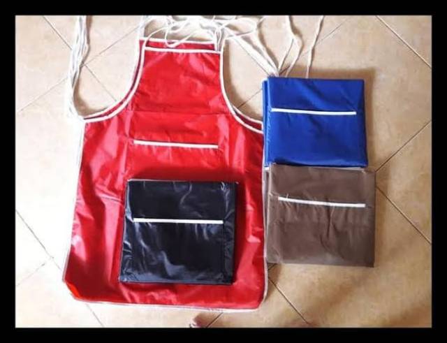 CELEMEK PARASUT TAHAN AIR APRON WATERPROOF