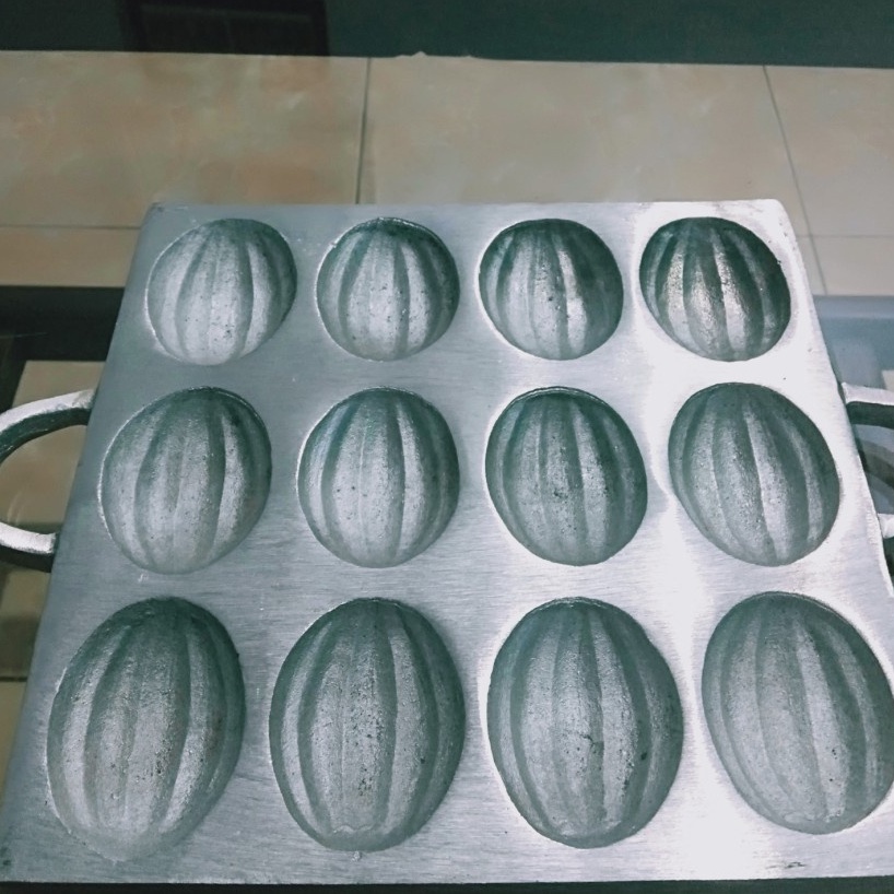 Cetakan Bolu Kering Plemben 12 Lubang Kotak Bolu Klemben Bolu Telur Bolu Kuwuk Bahulu Ketapang