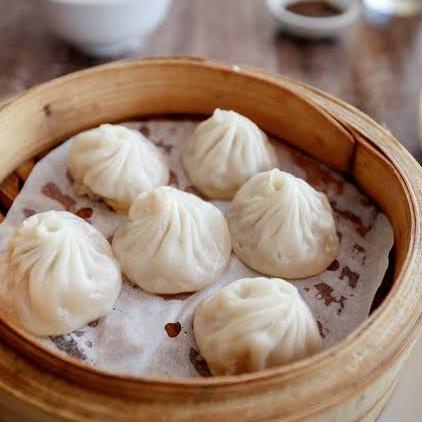 

Frozen Dimsum Premium / Xiao Long Pao Xiaolongbao Ayam HALAL TERLARIS TERPERCAYA ORIGINAL
