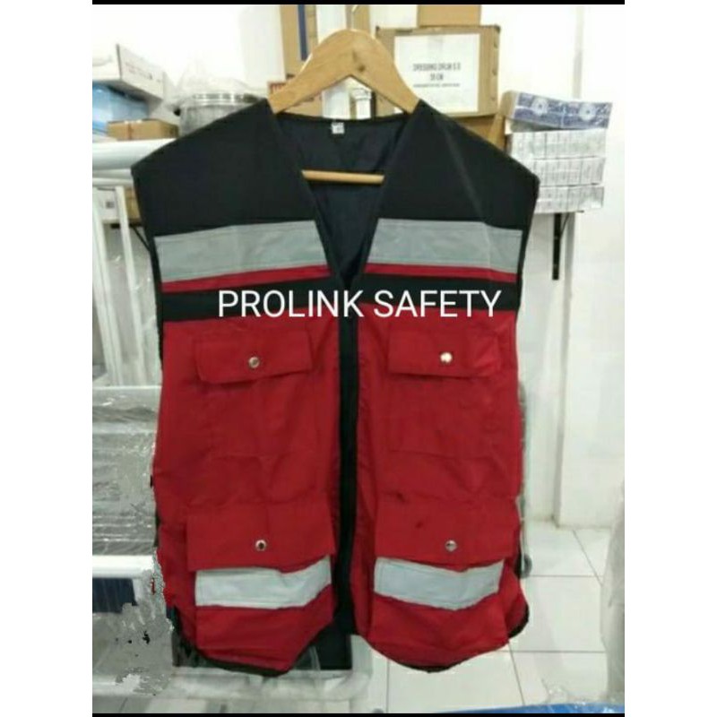 ROMPI SAFETY BAHAN DRILL MERAH DONGKER FREE LOGO K3 BENDERA TERPASANG DI DADA
