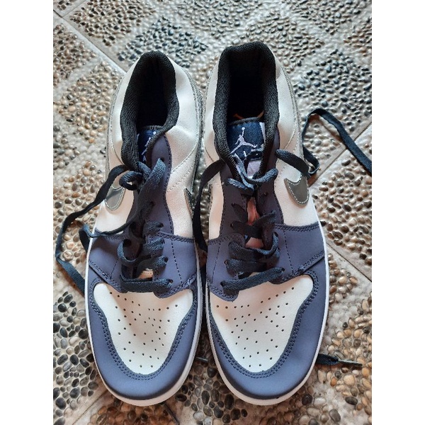 Sepatu Second Nike Air Jordan Low
