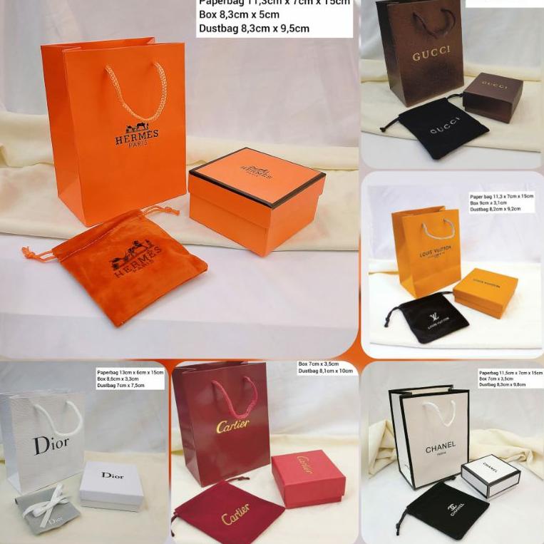 

Buruan Beli❃➨ FIH Set Box & Paperbag / Set box branded / Kotak kado branded / Box chanel cartir diors herme LV gucci 61 ➨Dijual