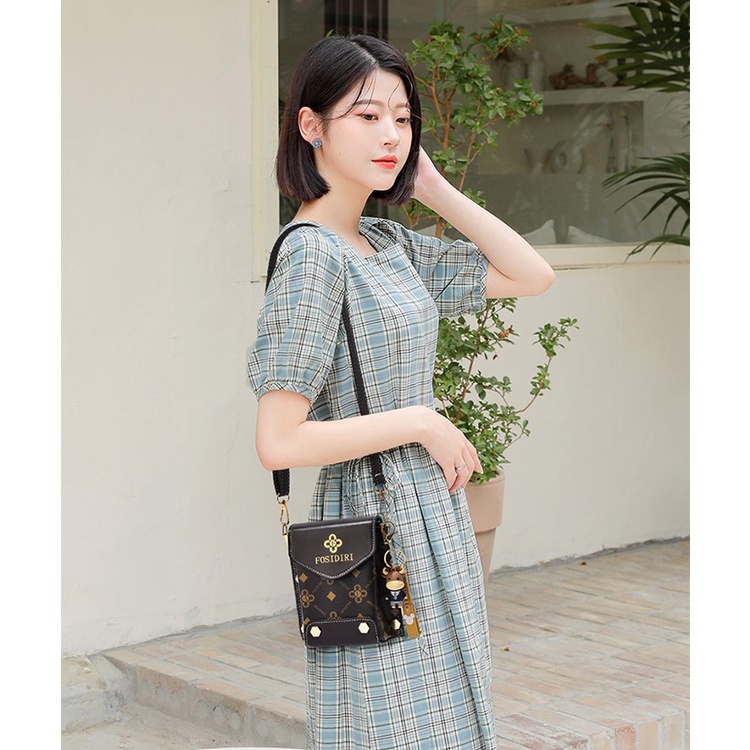 Korea Tas Bahu Bertekstur Fashion dompet Tas Messenger Wanita Mini Serbaguna bag satu bahu retro tas persegi kecil Sederhana dan bergaya Tas pundak Penting untuk perjalanan Hadiah Crossbody  Shoulder Bags