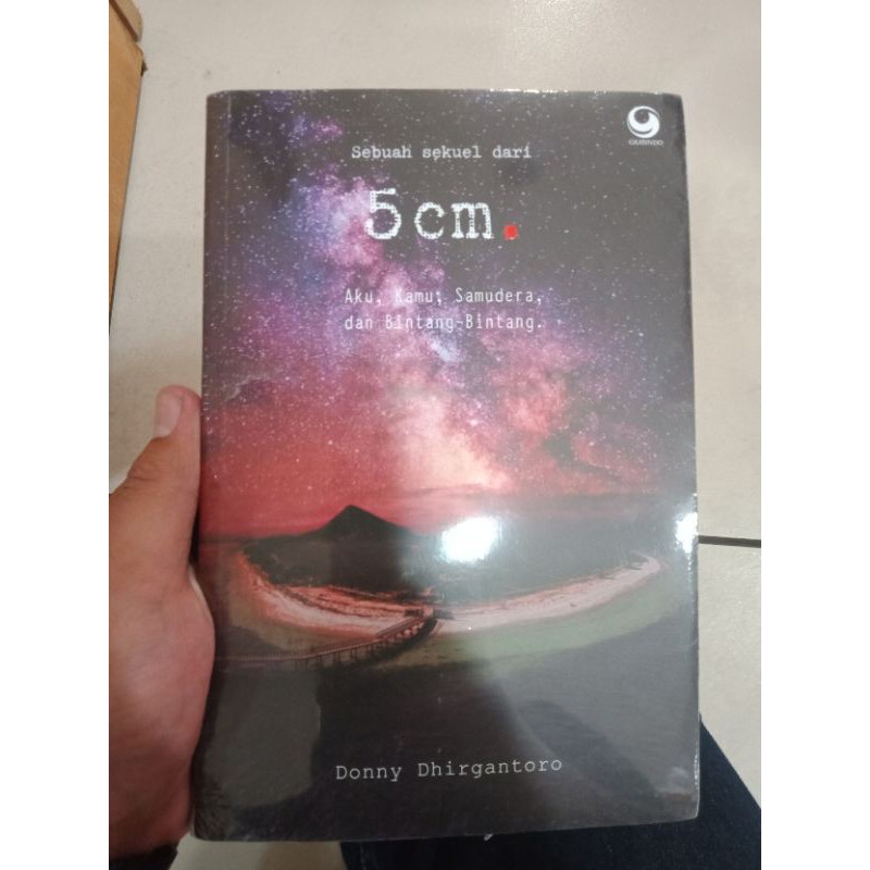 Jual buku novel : 5 cm | Shopee Indonesia