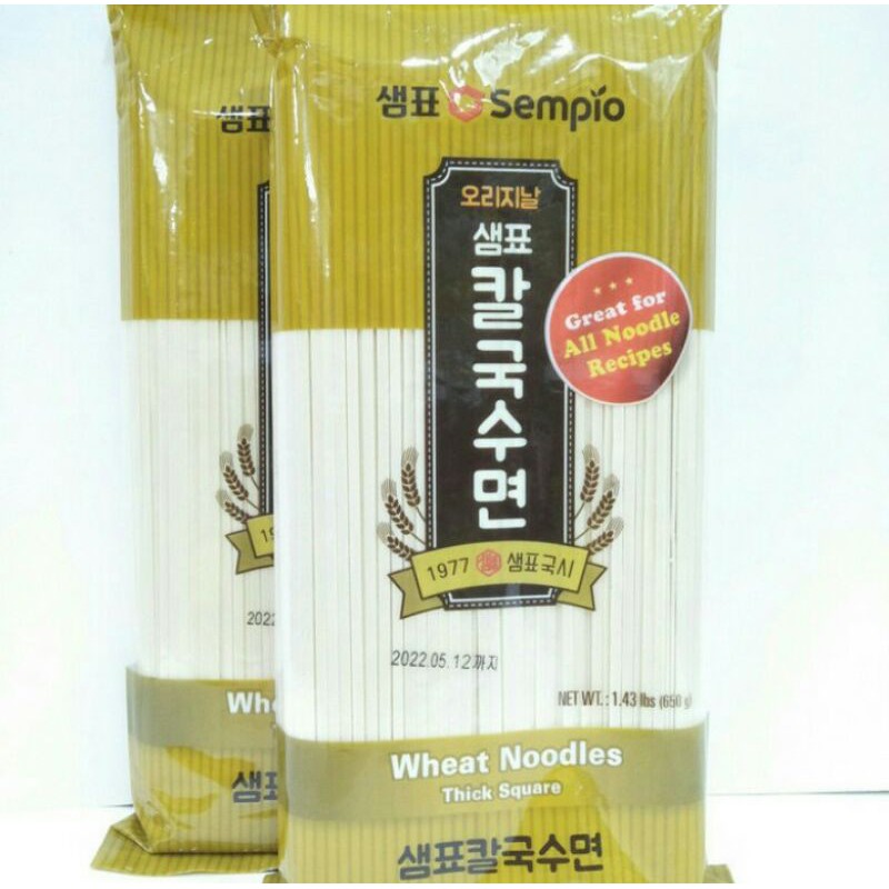 

SEMPIO Kal Guksu /Wheat Noodle Thick Square/ Sempio Mi Kering Kal Guksu650gr