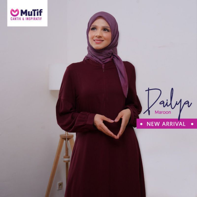 GAMIS MUTIF DAILYA MAROON MARUN