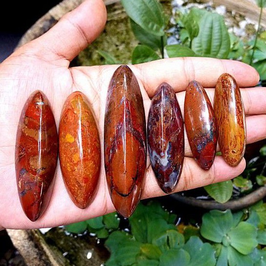 1paket batu akik pancawarna Garut. 6 pcs uk jumbo(110)