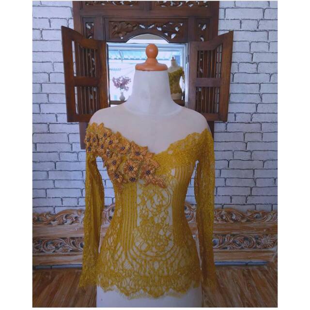 Kebaya modif payet tabur