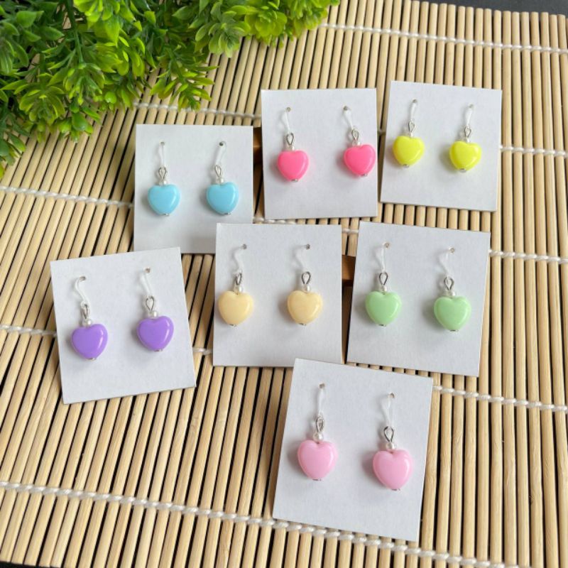 HANDMADE ANTING ANAK KAITAN PLASTIK MOTIF LOVE MINI