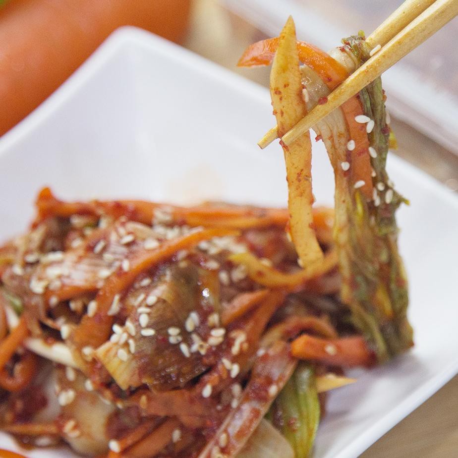 

GWJ KIMCHI MIX FRESH 250GR SAMWON Makanan Korea✮ (Ready)