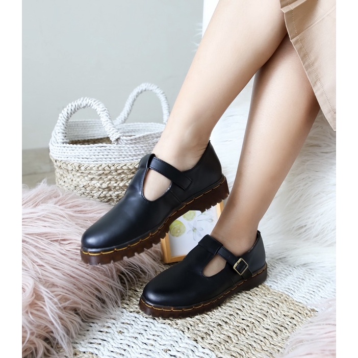 MARYJANE DOCMART - Sepatu wanita/ Docmart wanita/ Loafer/ mary janes